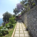 Casa Hermosa Bed and breakfast 2*