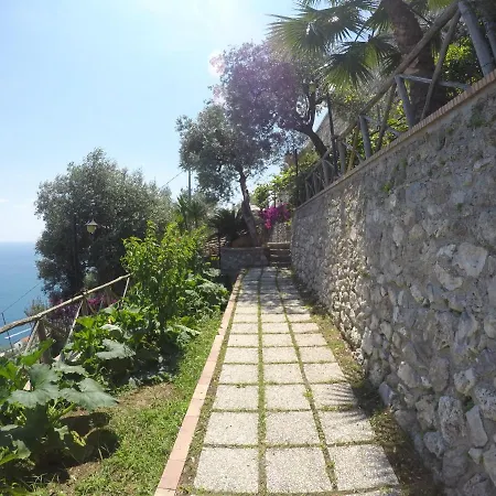 Casa Hermosa B&B 2*