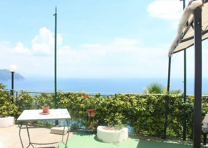 Casa Hermosa Bed & Breakfast