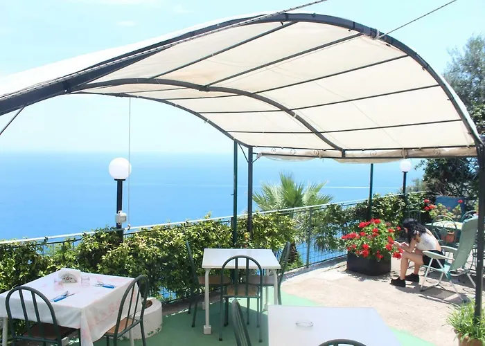 Alojamento de Acomodação e Pequeno-almoço Casa Hermosa 2*