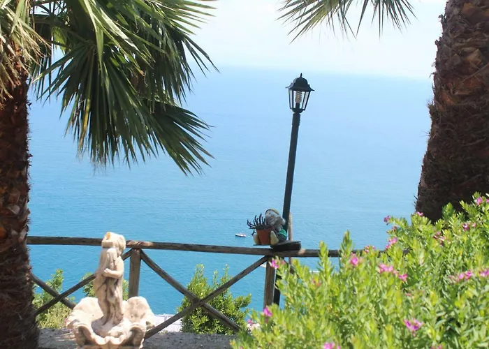 Casa Hermosa Alojamento de Acomodação e Pequeno-almoço Amalfi